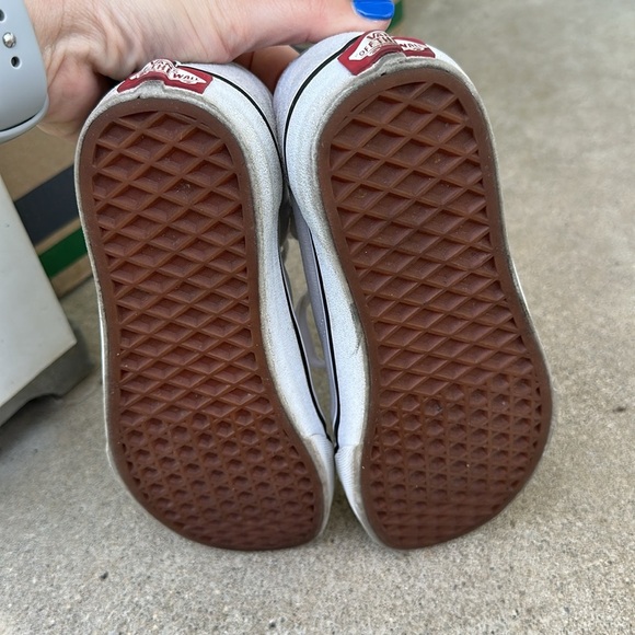 Light grey vans shoes women’s size 6 - Picture 4 of 5